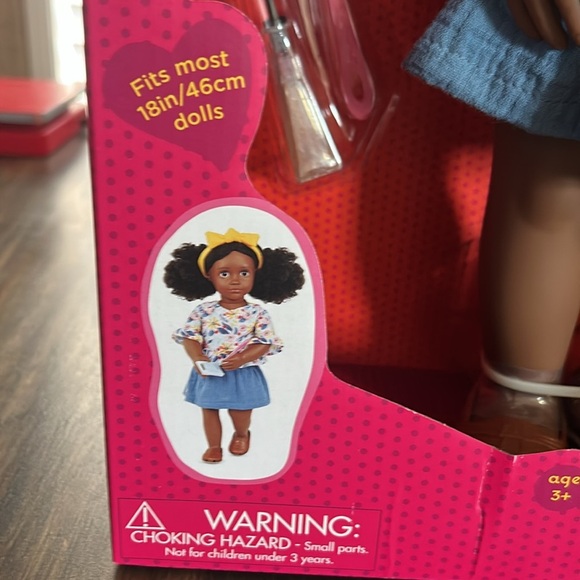 Our Generation Macy Doll with Floral Outfit - Picture 3 of 9